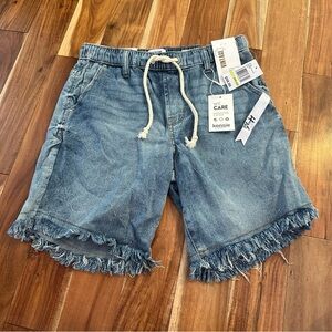 NWT Kensie High Rise Vintage Denim Shorts Size 4/27